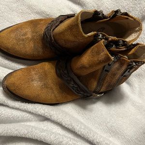 FreeBird women’s boots